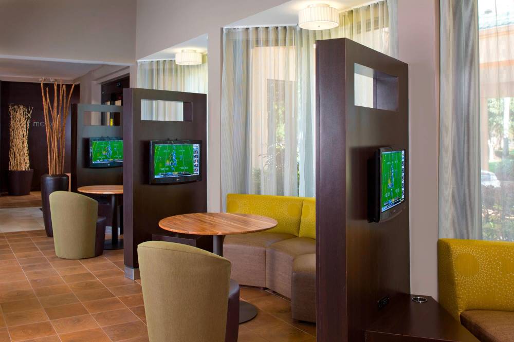 Courtyard By Marriott Orlando International Drive Convention Center 11