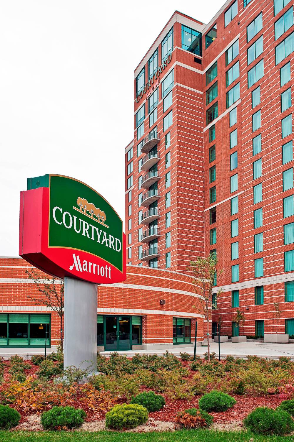 Courtyard By Marriott Ottawa East 5