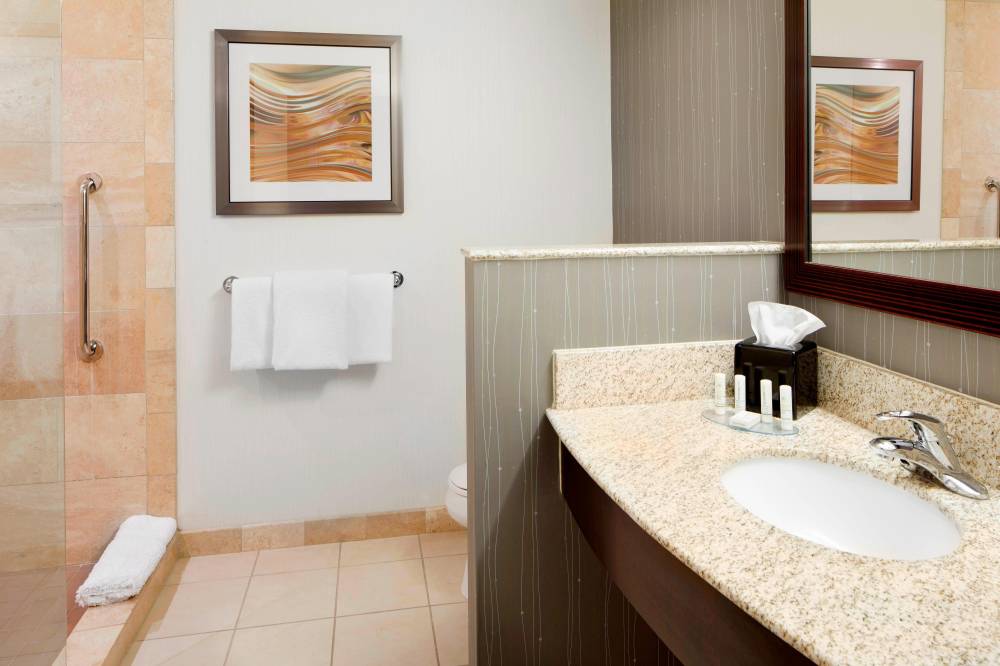 Courtyard By Marriott Pittsburgh Airport Settlers Ridge 2