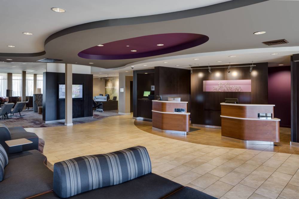 Courtyard By Marriott Providence Warwick 8