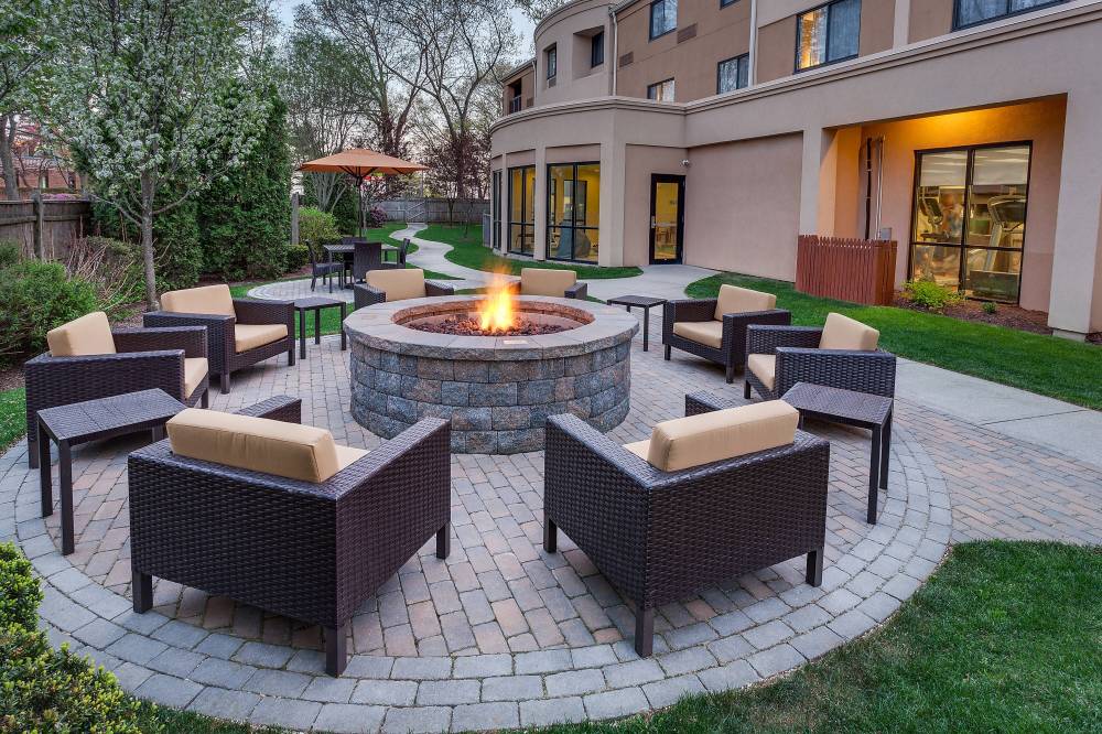 Courtyard By Marriott Providence Warwick 6