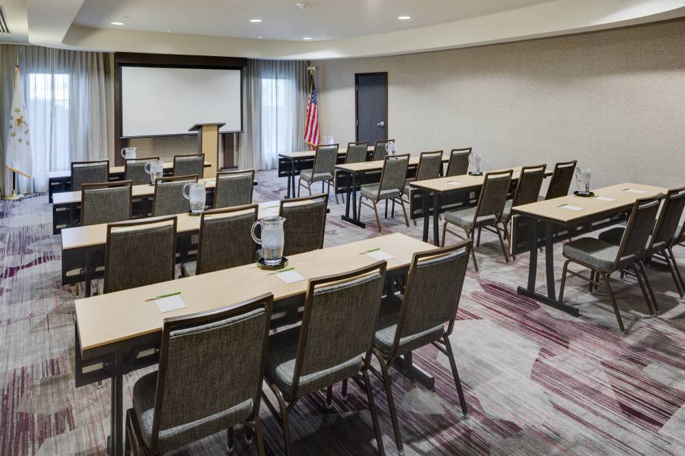 Courtyard By Marriott Providence Warwick 7
