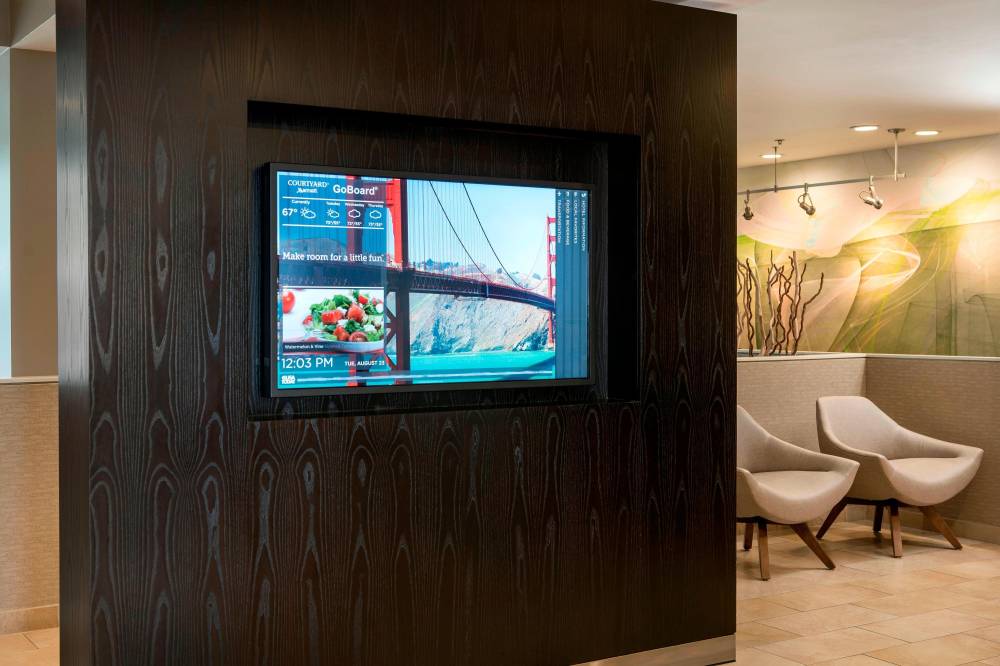 Courtyard By Marriott San Mateo Foster City 8