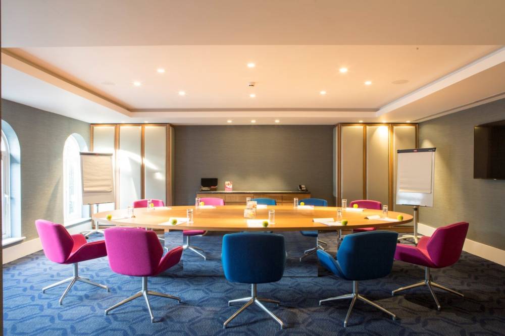 Crowne Plaza Gerrards Cross By Ihg 13