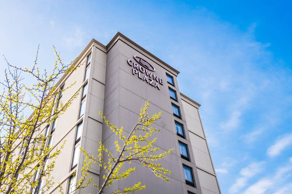 Crowne Plaza Newark Intl Arpt