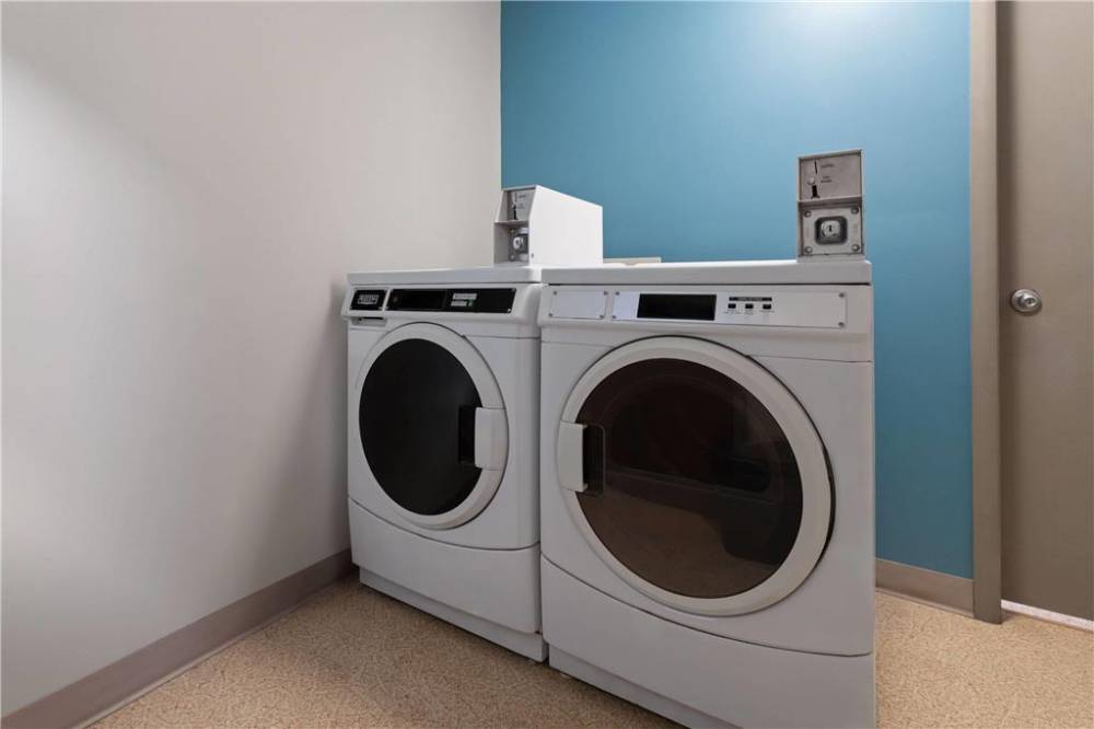 Days Inn And Suites By Wyndham Downtown Missoula-university 5