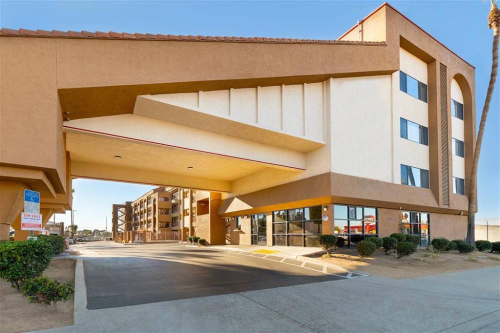 Days Inn By Wyndham Chula Vista/san Diego 2