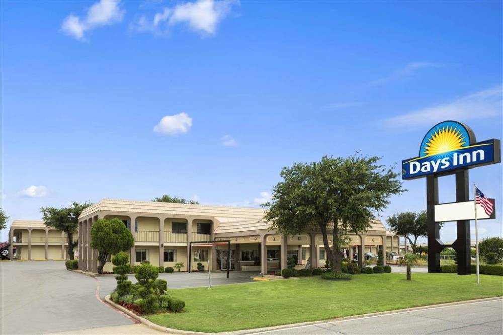 Days Inn By Wyndham Dallas Irving