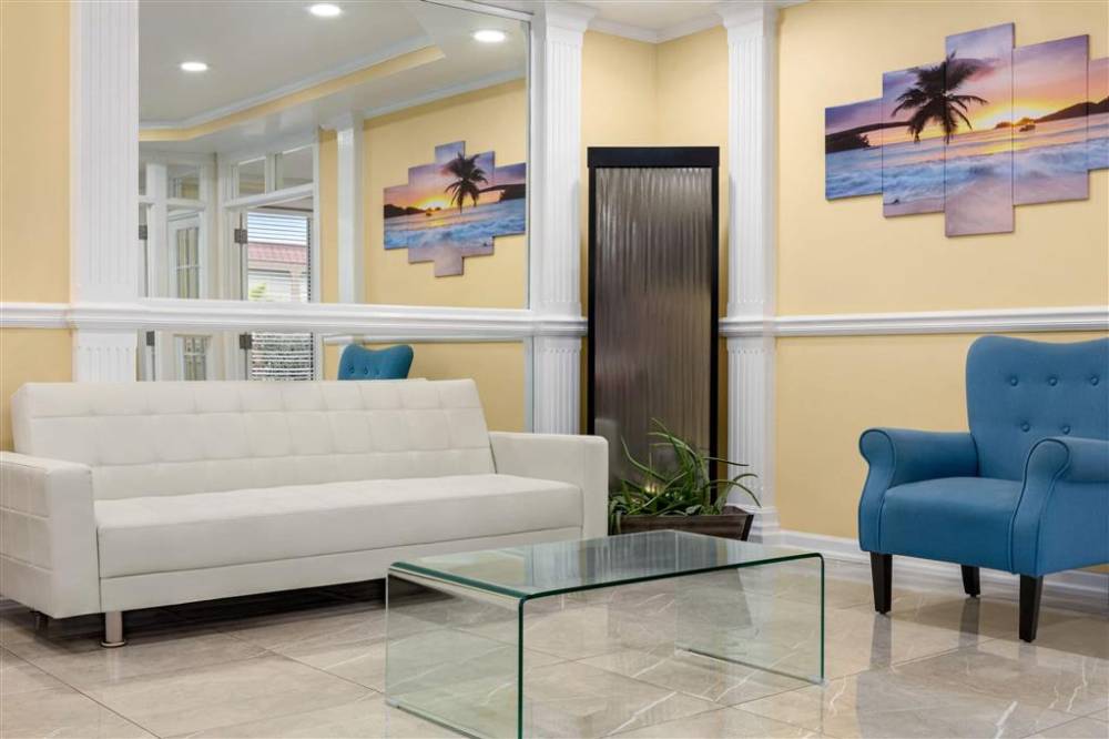 Days Inn By Wyndham Kingsland Ga 2