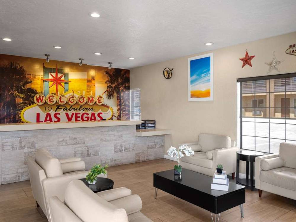 Days Inn By Wyndham Las Vegas Airport Near The Strip 4