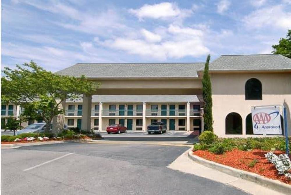 Days Inn By Wyndham Lexington 2