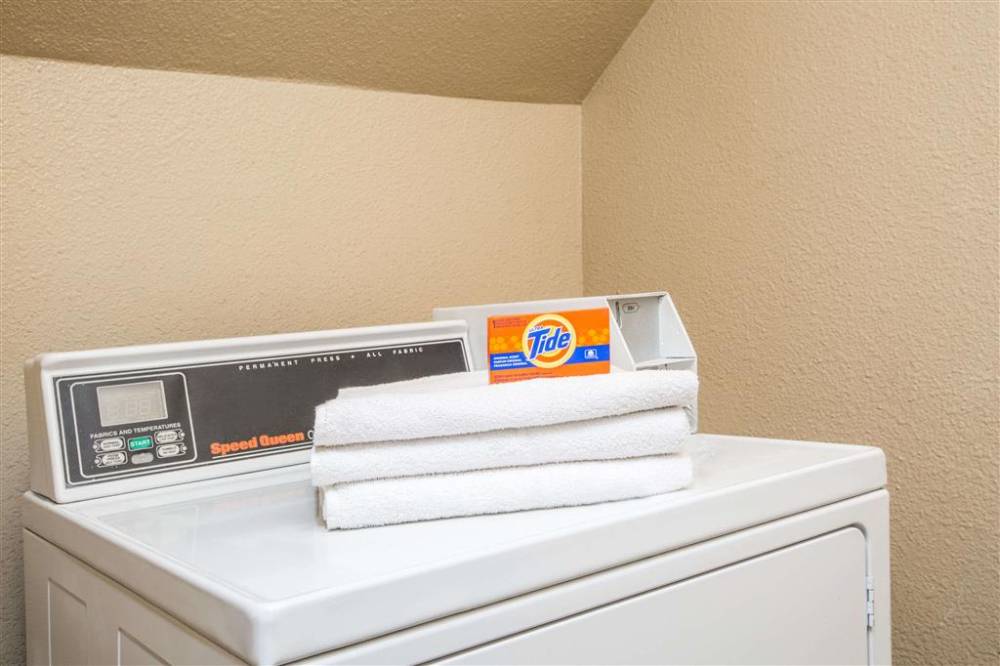 Days Inn By Wyndham Los Angeles Lax/venicebch/marina Delray 4
