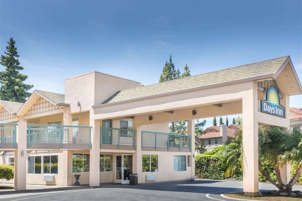 Days Inn By Wyndham Redwood City
