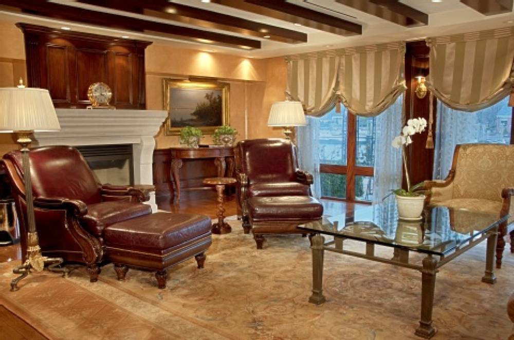 Delamar Greenwich Harbor 5