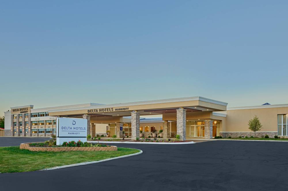 Delta Hotels By Marriott Chicago Willowbrook