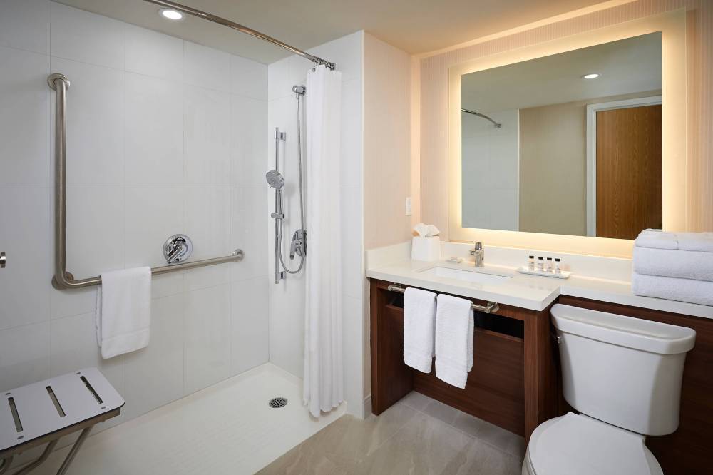 Delta Hotels By Marriott Toronto Mississauga