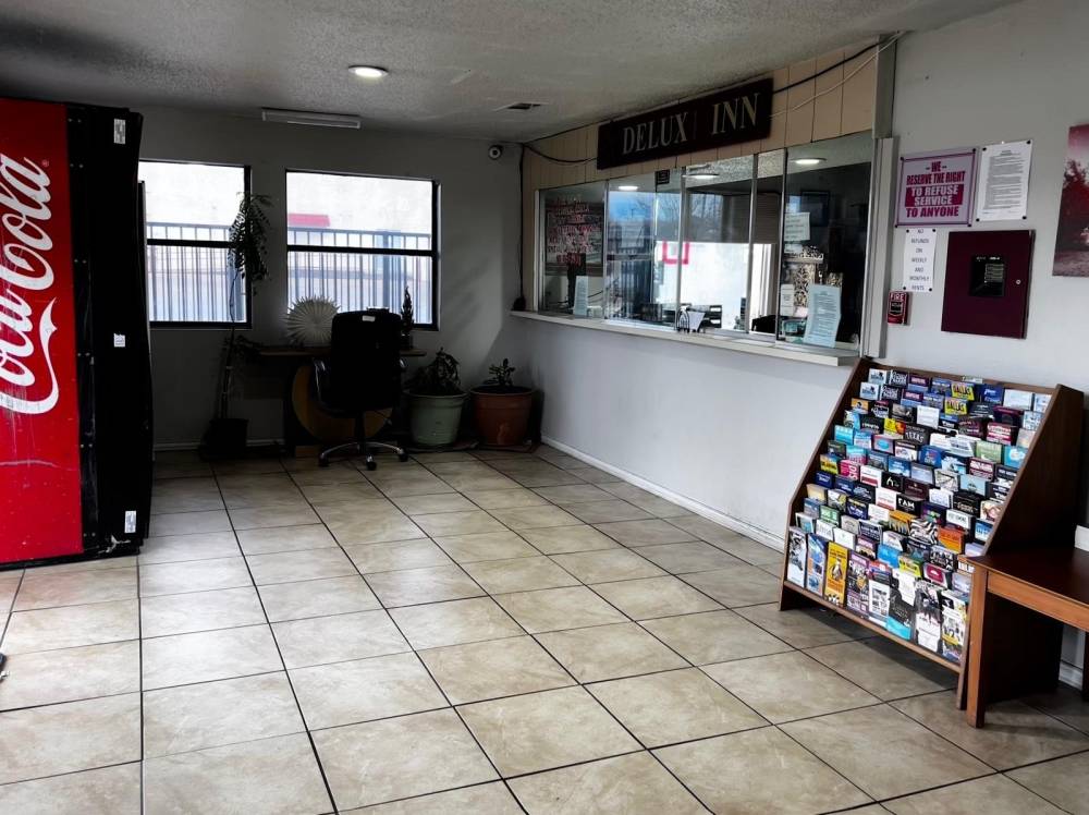 Deluxe Inn Motel By Oyo Grand Prairie Interstate 30 2