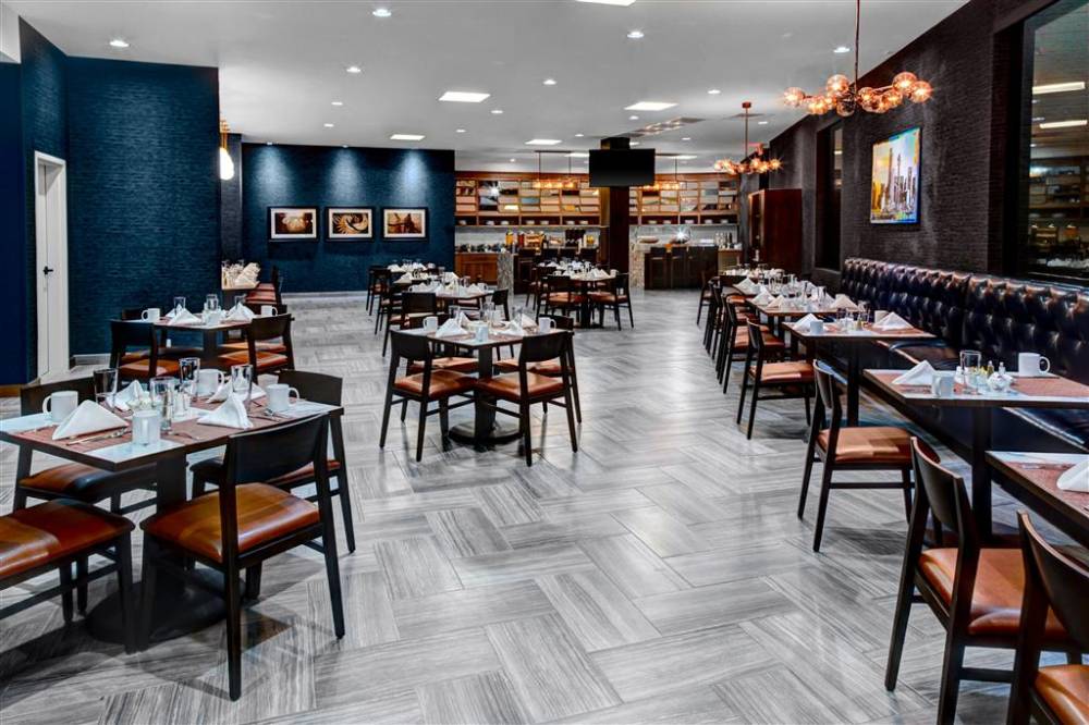 Doubletree By Hilton Arlington Dfw South 7