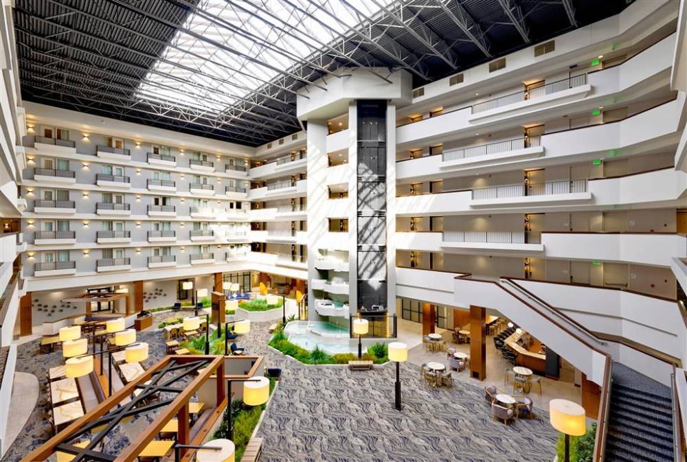 Doubletree By Hilton Davenport 3