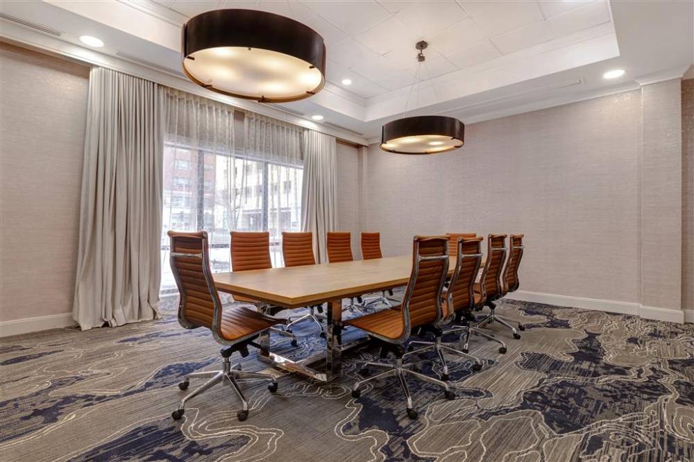 Doubletree By Hilton Davenport 2