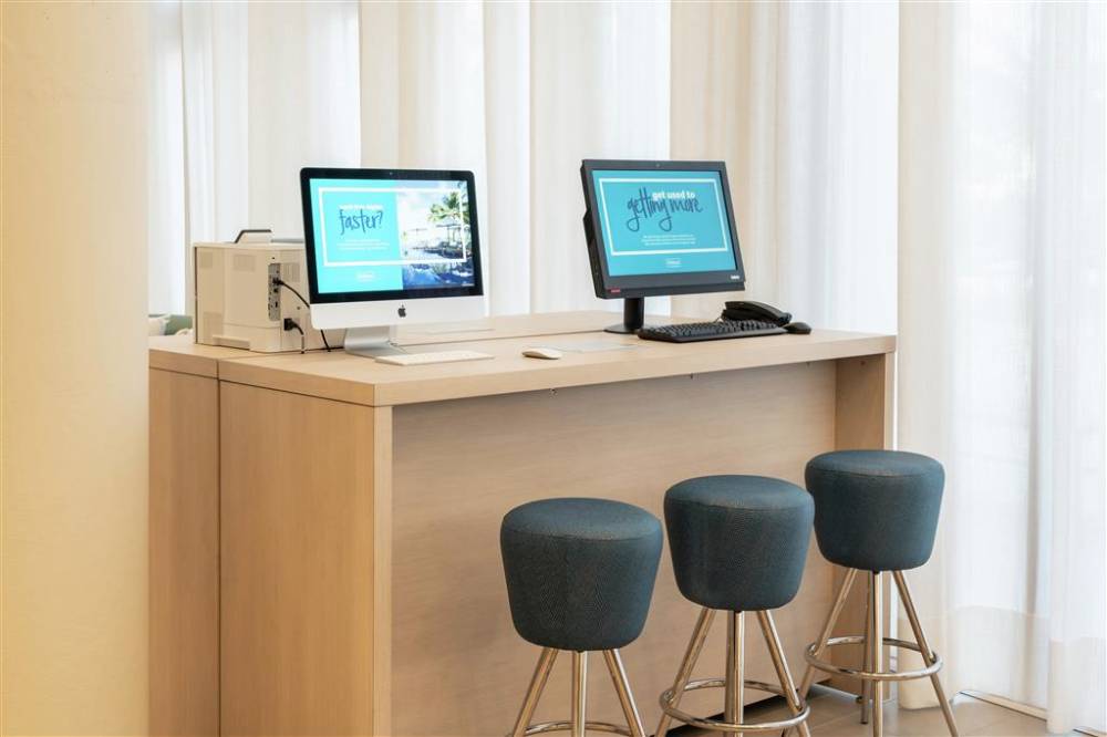 Doubletree By Hilton Miami Doral 4