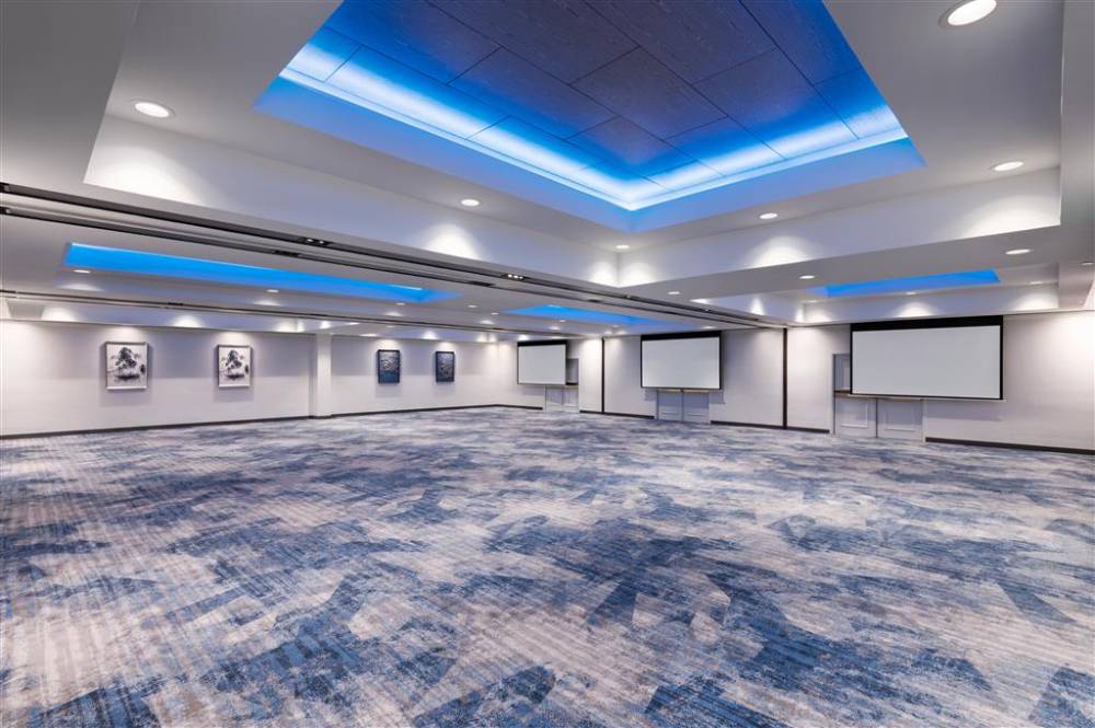 Doubletree By Hilton San Francisco South Airport Blvd 2