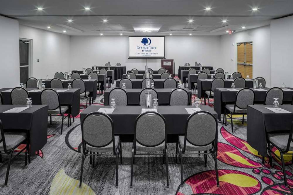 Doubletree By Hilton Sarasota Bradenton Airport 3