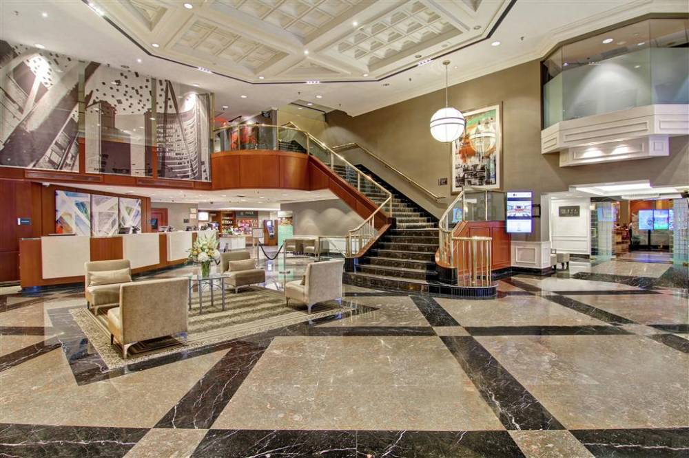 Doubletree By Hilton Toronto Downtown 4
