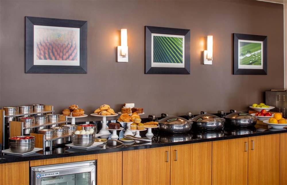 Doubletree Suites By Hilton Minneapolis Downtown 7