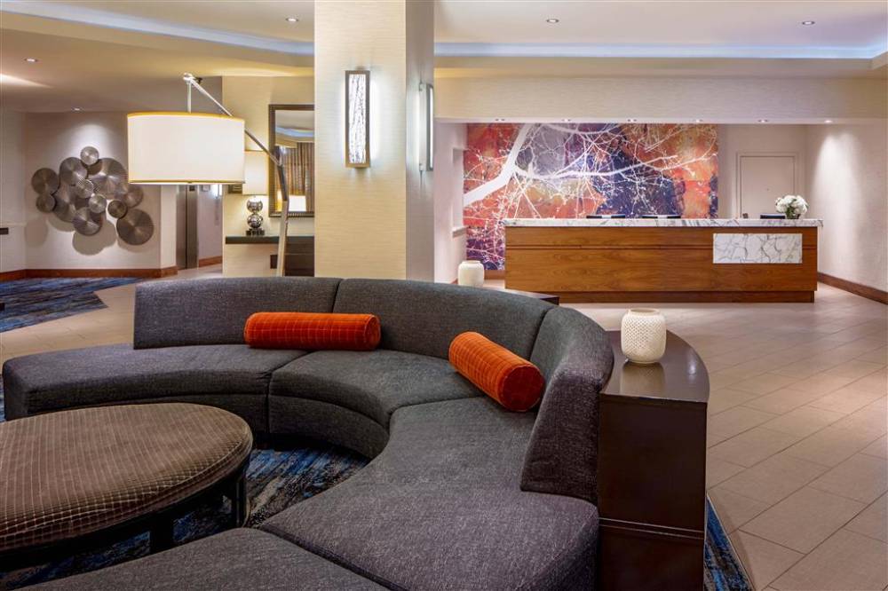 Doubletree Suites By Hilton Minneapolis Downtown 4