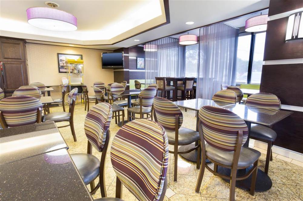 Drury Inn And Suites Atlanta Airport 6