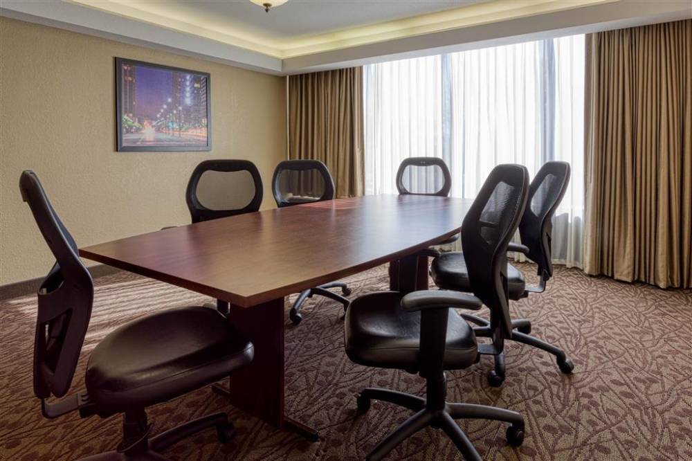 Drury Inn And Suites Atlanta Airport 3