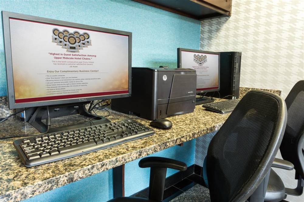 Drury Inn And Suites Greensboro 4