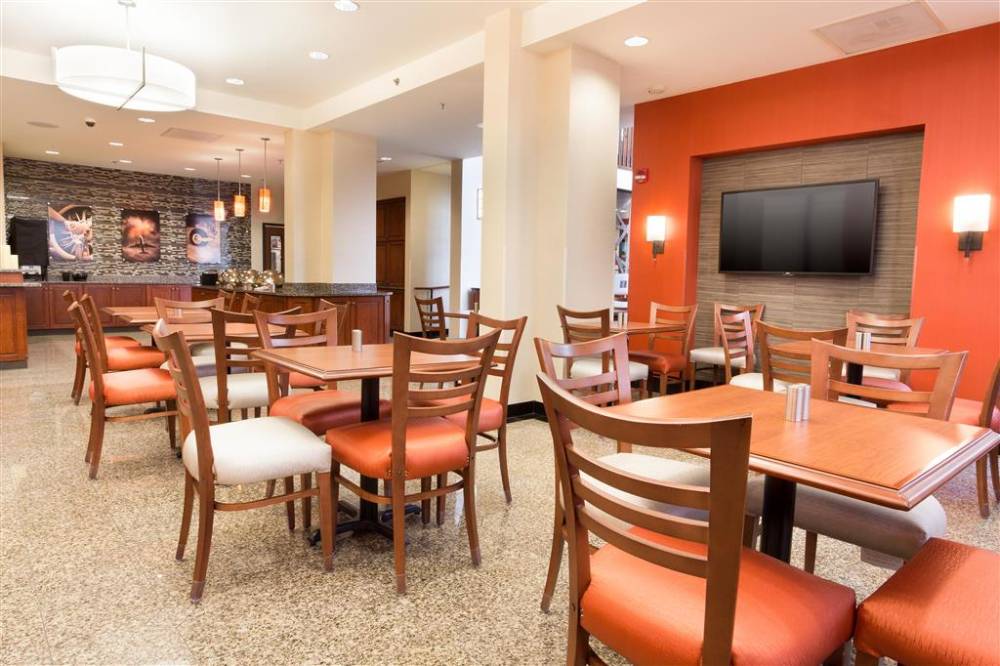 Drury Inn And Suites St Louis Airport 6