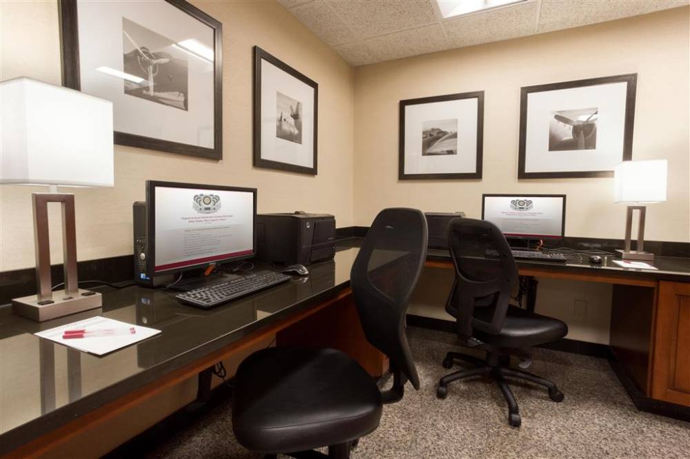 Drury Inn And Suites St Louis Airport 5