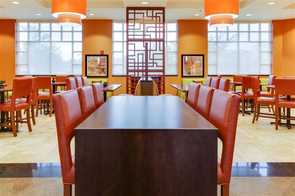 Drury Inn And Suites West Des Moines 6