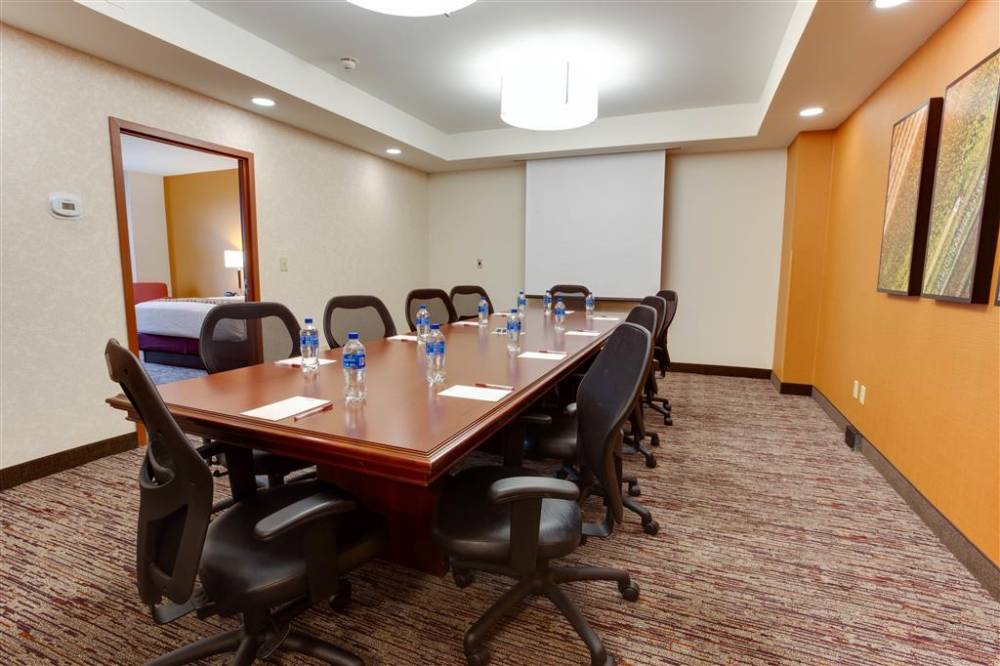 Drury Inn And Suites West Des Moines 2