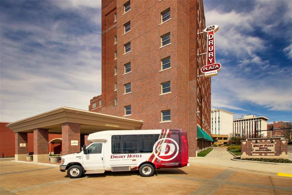 Drury Plaza Hotel Broadview Wichita 8