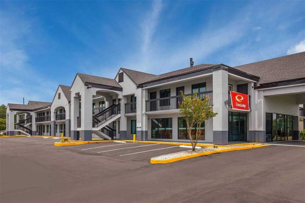 Econo Lodge Mobile Airport Blvd 2