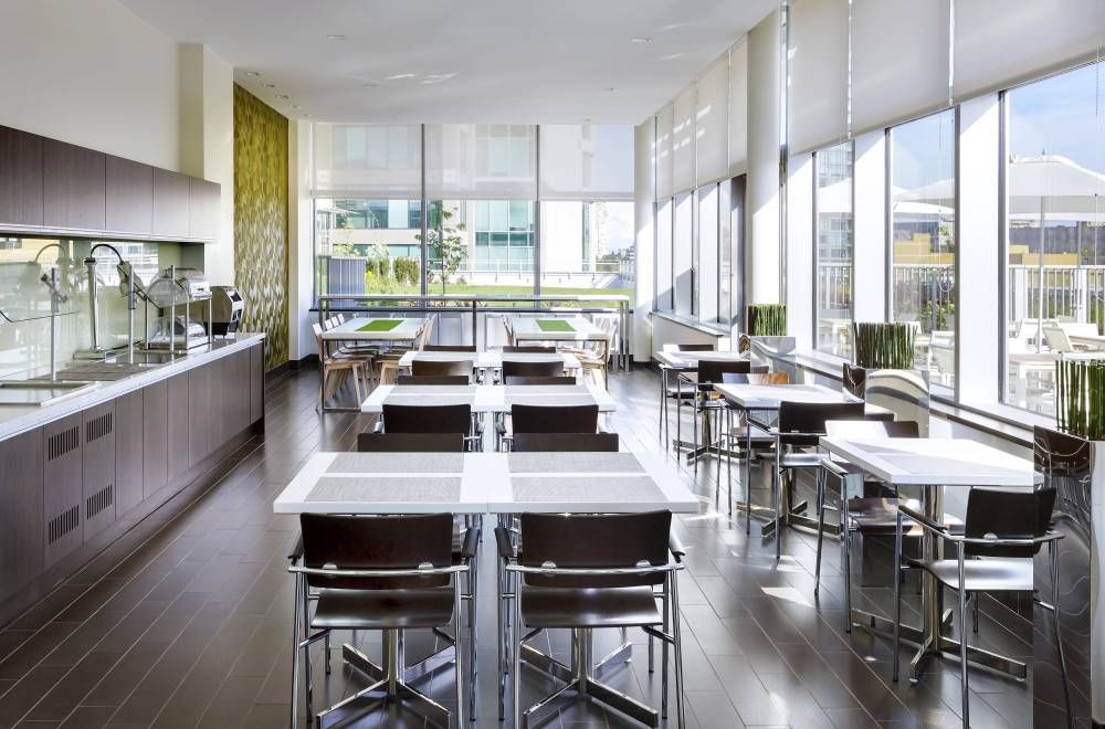 Element Vancouver Metrotown 7