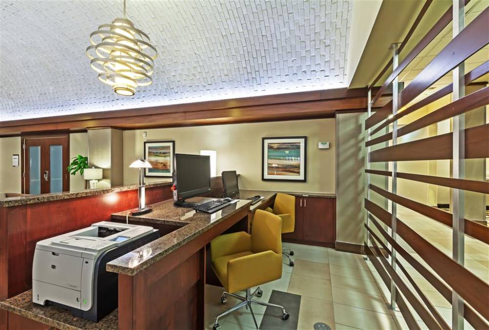 Embassy Suites By Hilton Dallas-market Center 5