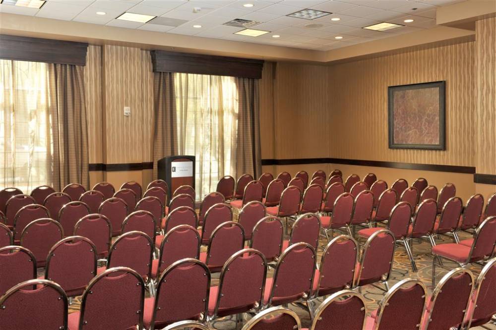 Embassy Suites By Hilton Des Moines Downtown 2