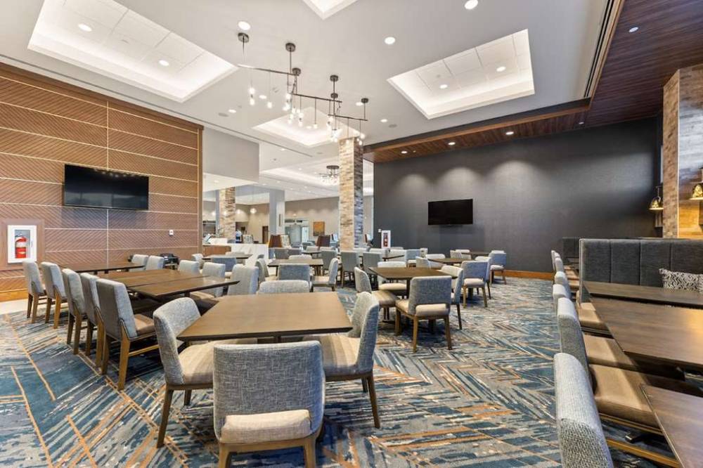 Embassy Suites By Hilton Irving Las Colinas 7
