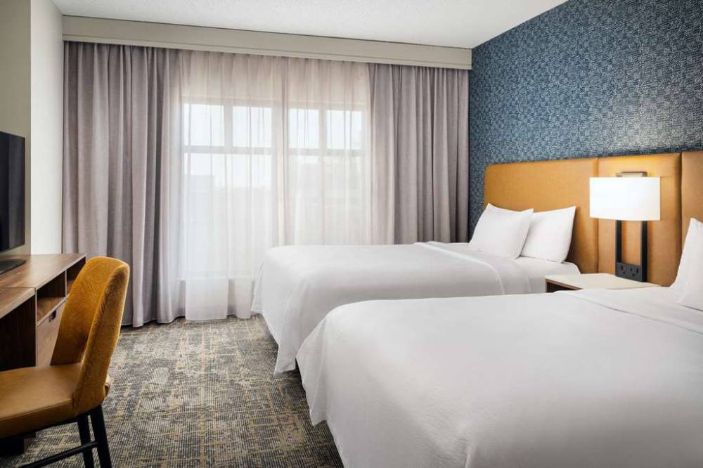 Embassy Suites By Hilton Lincoln 10