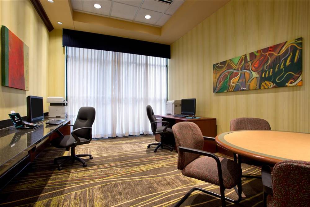 Embassy Suites By Hilton Lincoln 6