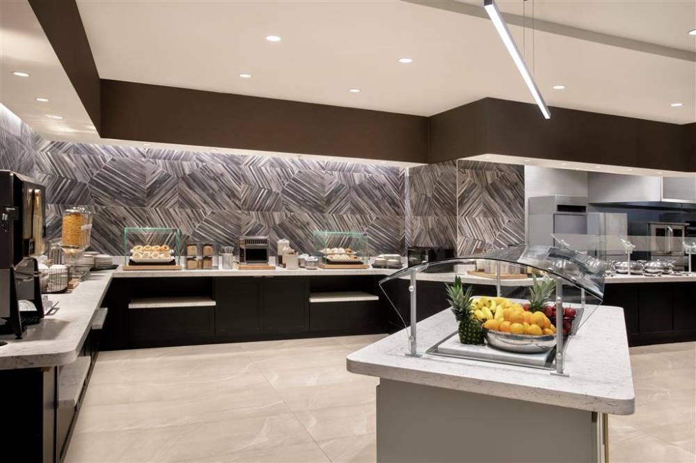 Embassy Suites By Hilton Orlando Airport 7