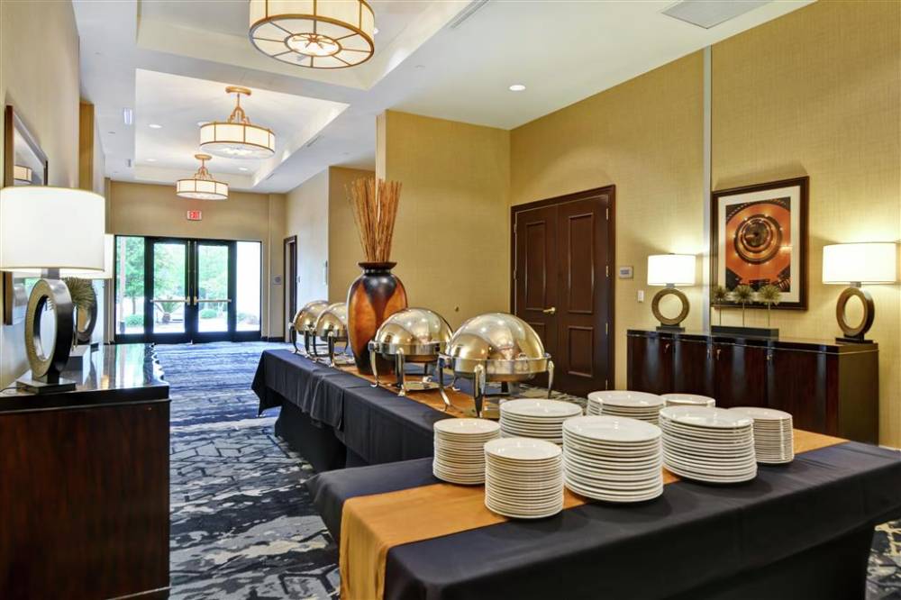 Embassy Suites By Hilton Savannah Airport 7