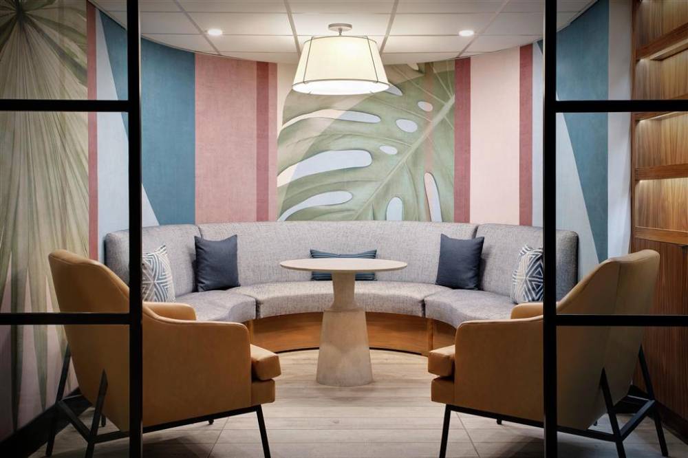Embassy Suites By Hilton Tampa-downtown Convention Center 3