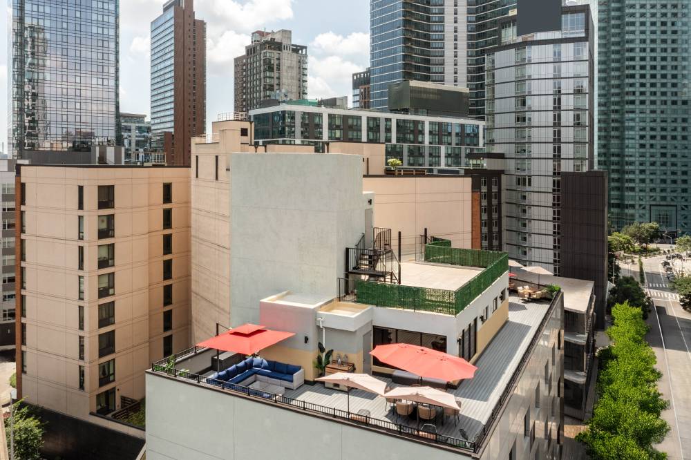 Even Long Island City 8