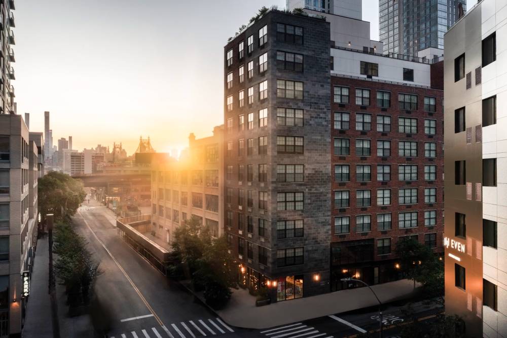 Even Long Island City 3